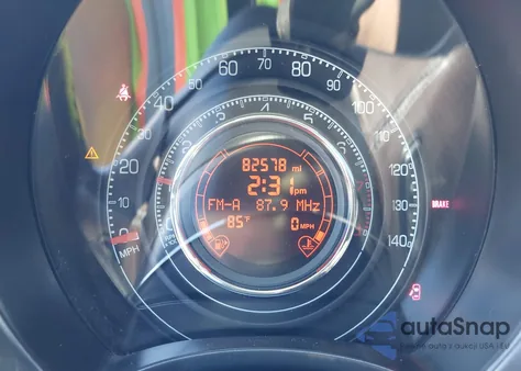 2013 Fiat 500 Sport z USA, uszkodzony, nr VIN 3C3CFFBR2DT745243